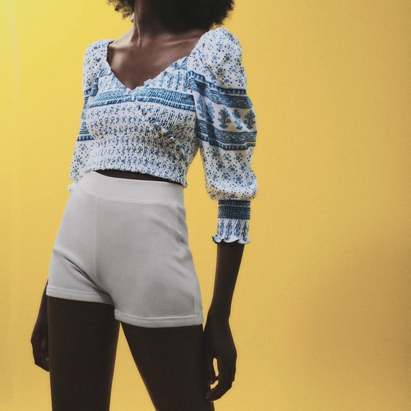Zara Ruched Printed Crop Top - Picture 1 of 3